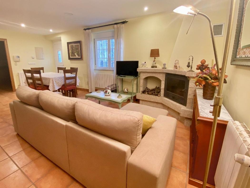 Villa Casa Outeiro à Betanzos Extérieur photo